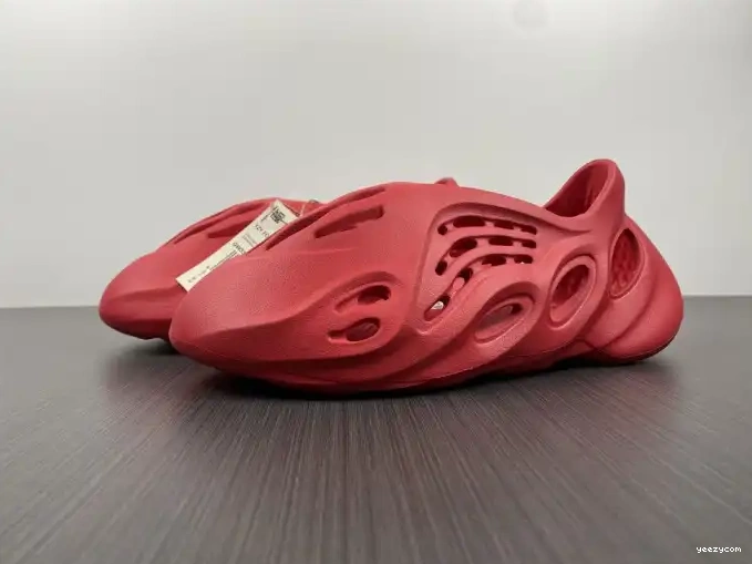 Yeezy CW3355 Red Foam Adidas 0623